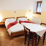 Apartment Muha *