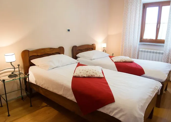 アパート Muha リピツァ